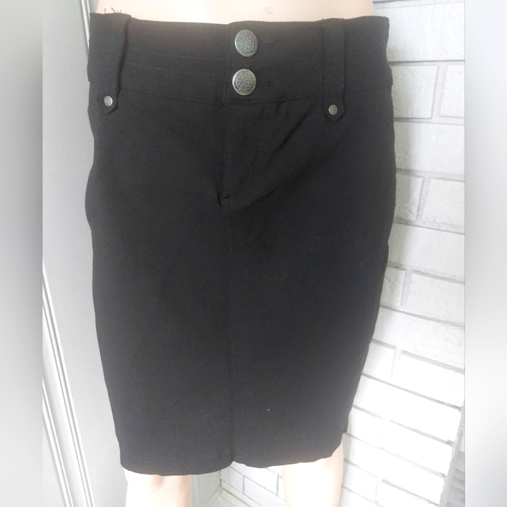 Skirt - One 5 One - Medium Size - Black